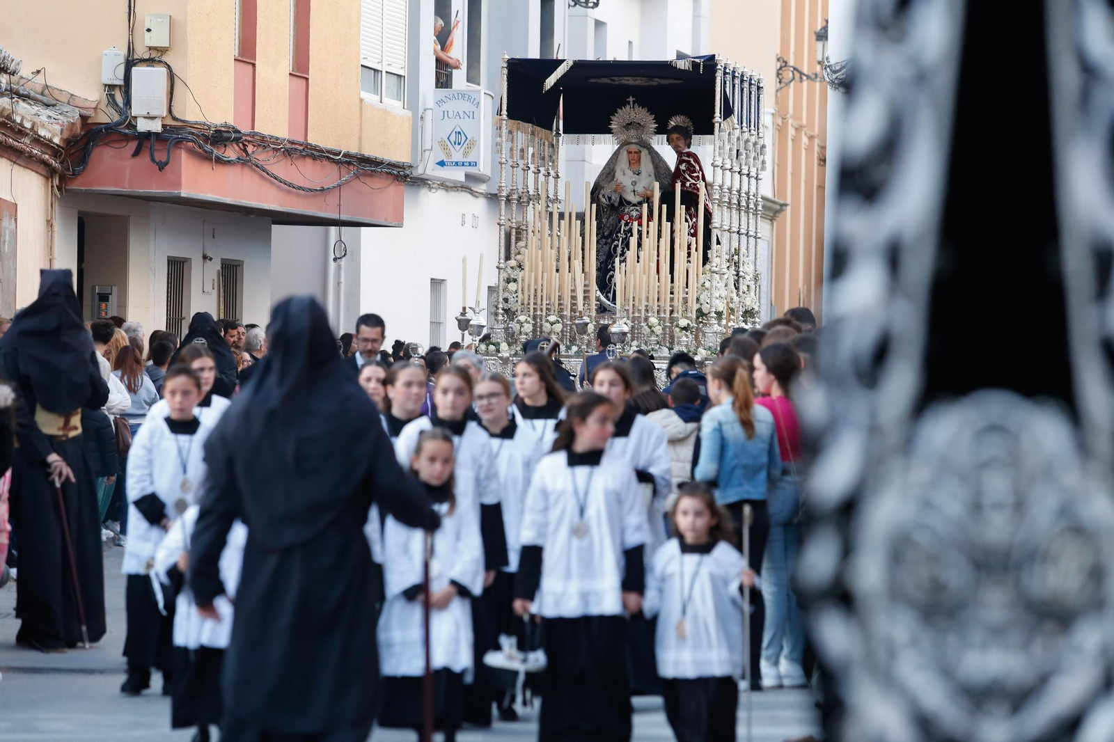 Fotos del Lunes Santo en La Línea: El Silencio