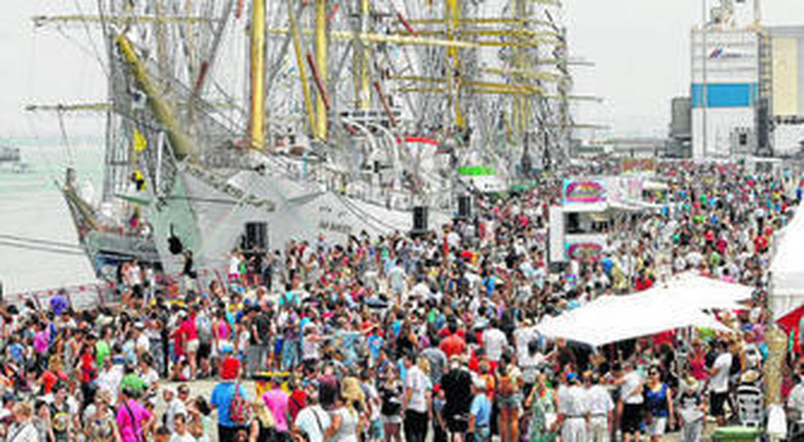 Los cálculos del Ayuntamiento indican que alrededor de 1.150.000 personas acudieron al muelle durante los cinco días de Regata.