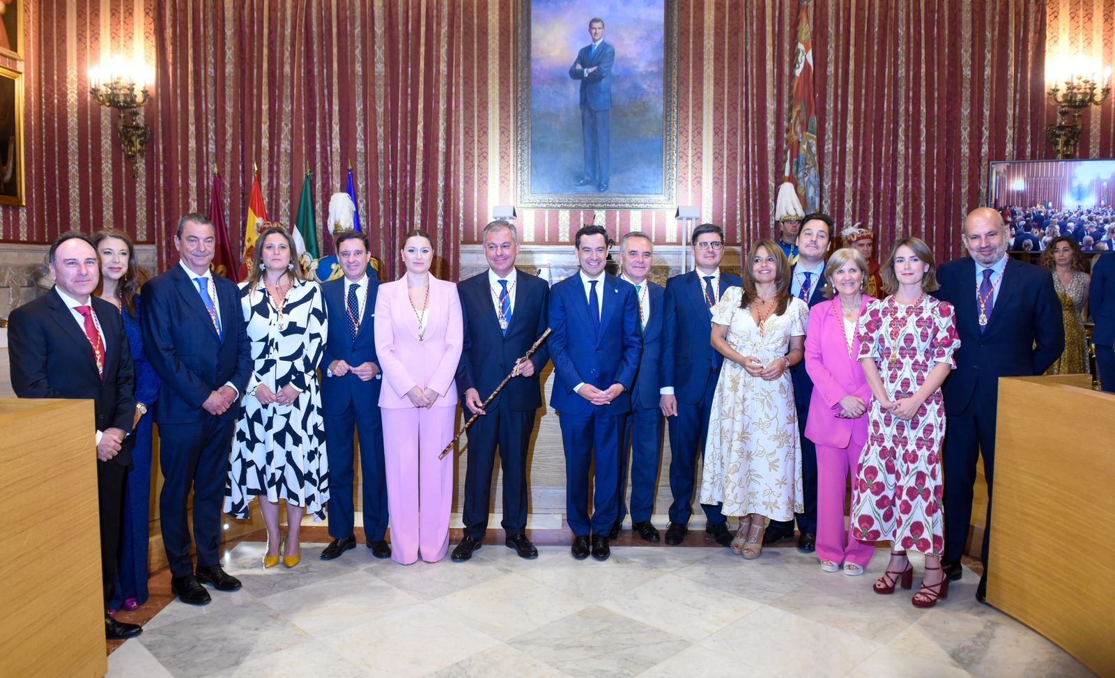 La investidura de José Luis Sanz como alcalde de Sevilla, en imágenes