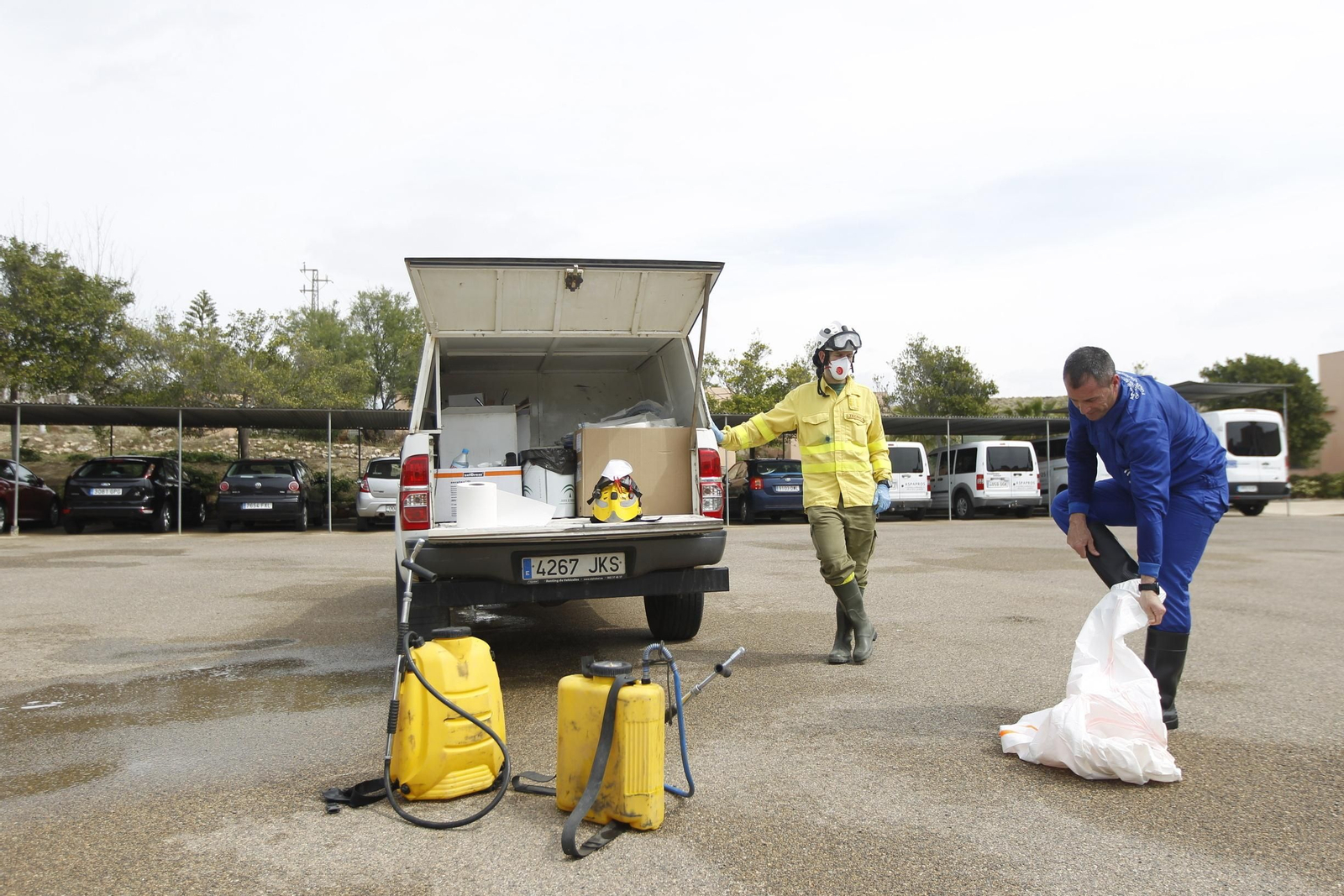 Fotogalería actuación INFOCA y UME por el coronavirus en Almería. Covid-19