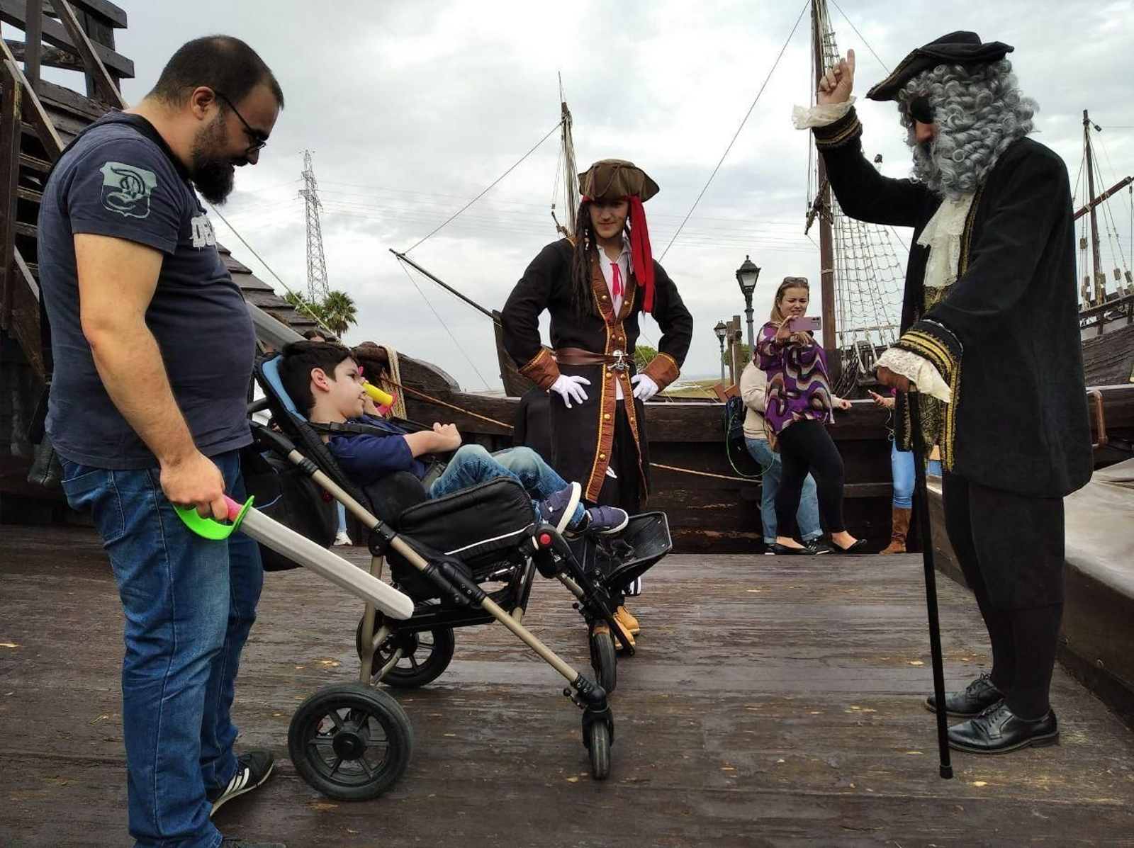 Un momento del cumpleaños de Juanfran en el Muelle de las Carabelas.