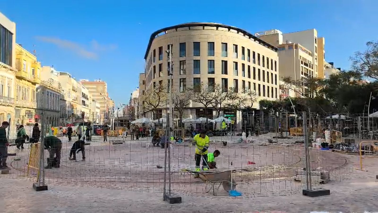 Almería descubre la nueva fuente de Puerta Purchena