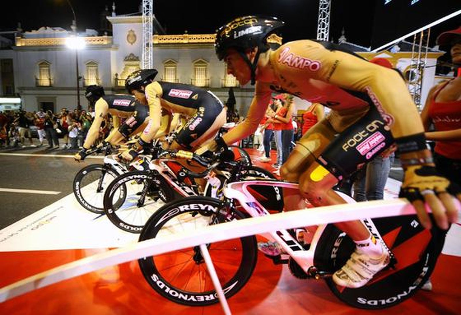 Foto: Manuel Gómez / EFE / Reuters / AFP