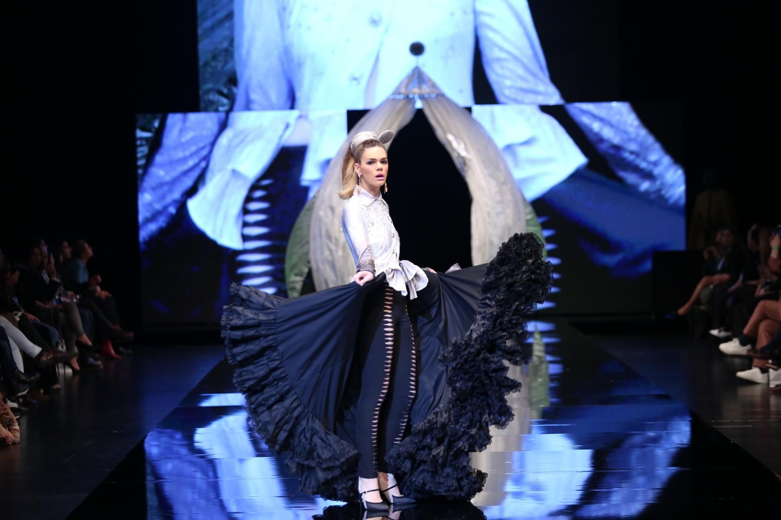 Antonio Gutiérrez en SIMOF 2019, fotos del desfile