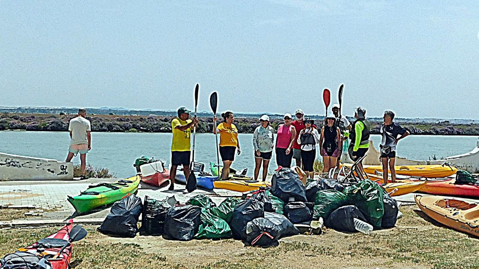 Foto de grupo de los participantes de esta actividad.