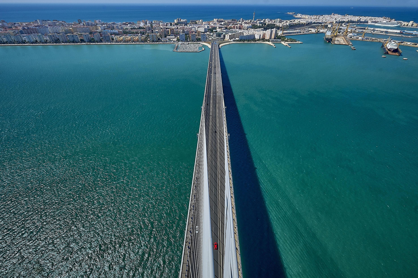 Recorrido por el segundo puente de Cádiz.