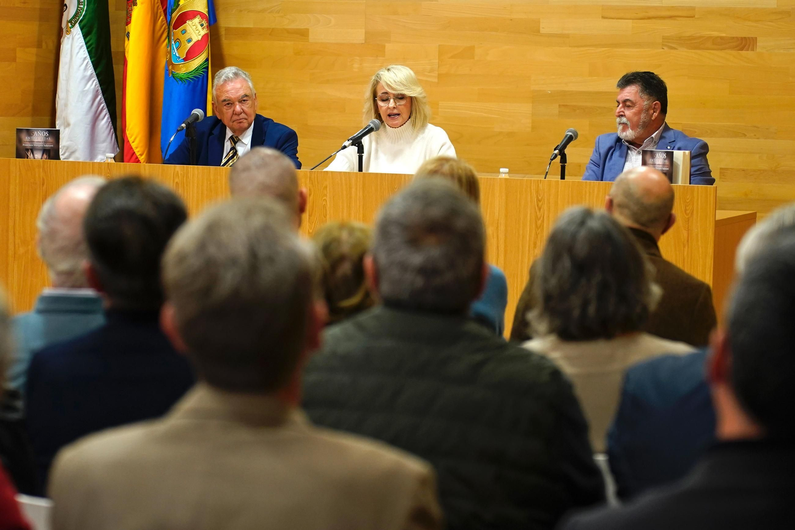 Fotos de la presentación del libro de Francisco Marquez en el Centro Documental José Luis Cano