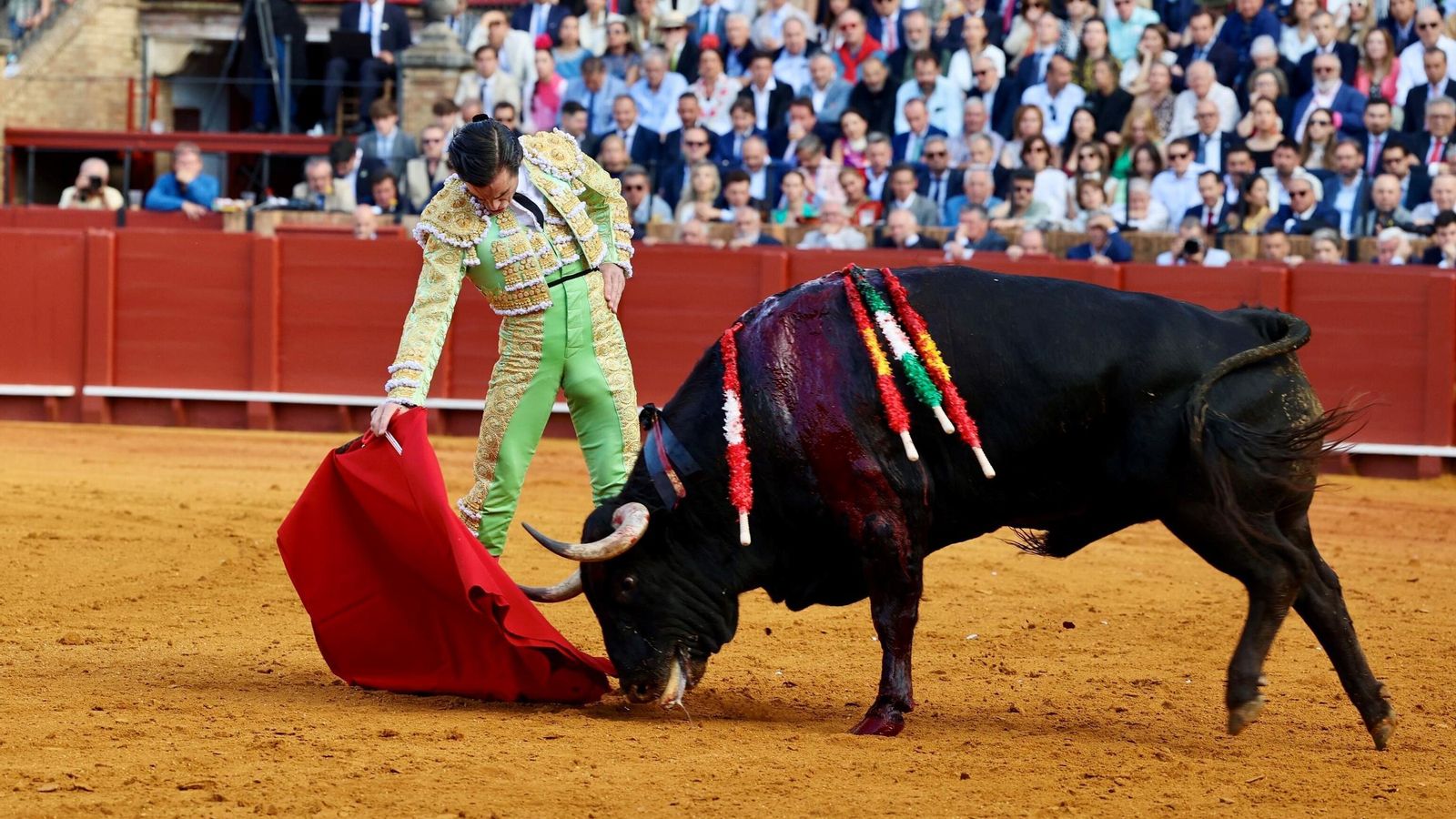 Uno de los detalles de Juan Ortega en su despedida de la Feria fue este redondo al cinqueño ‘Frenoso’.