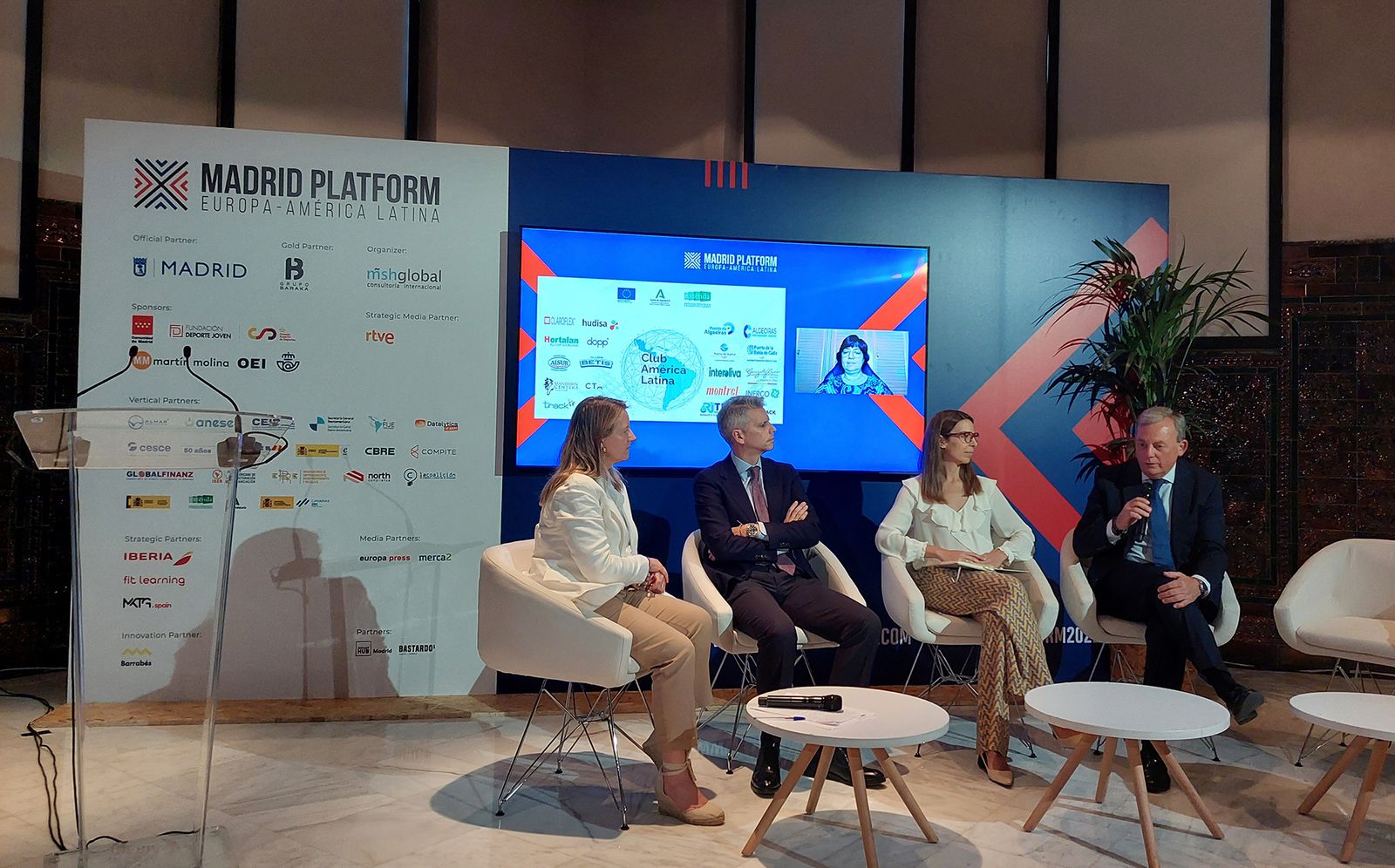 Esta sesión de trabajo ha sido organizada por la empresa pública.