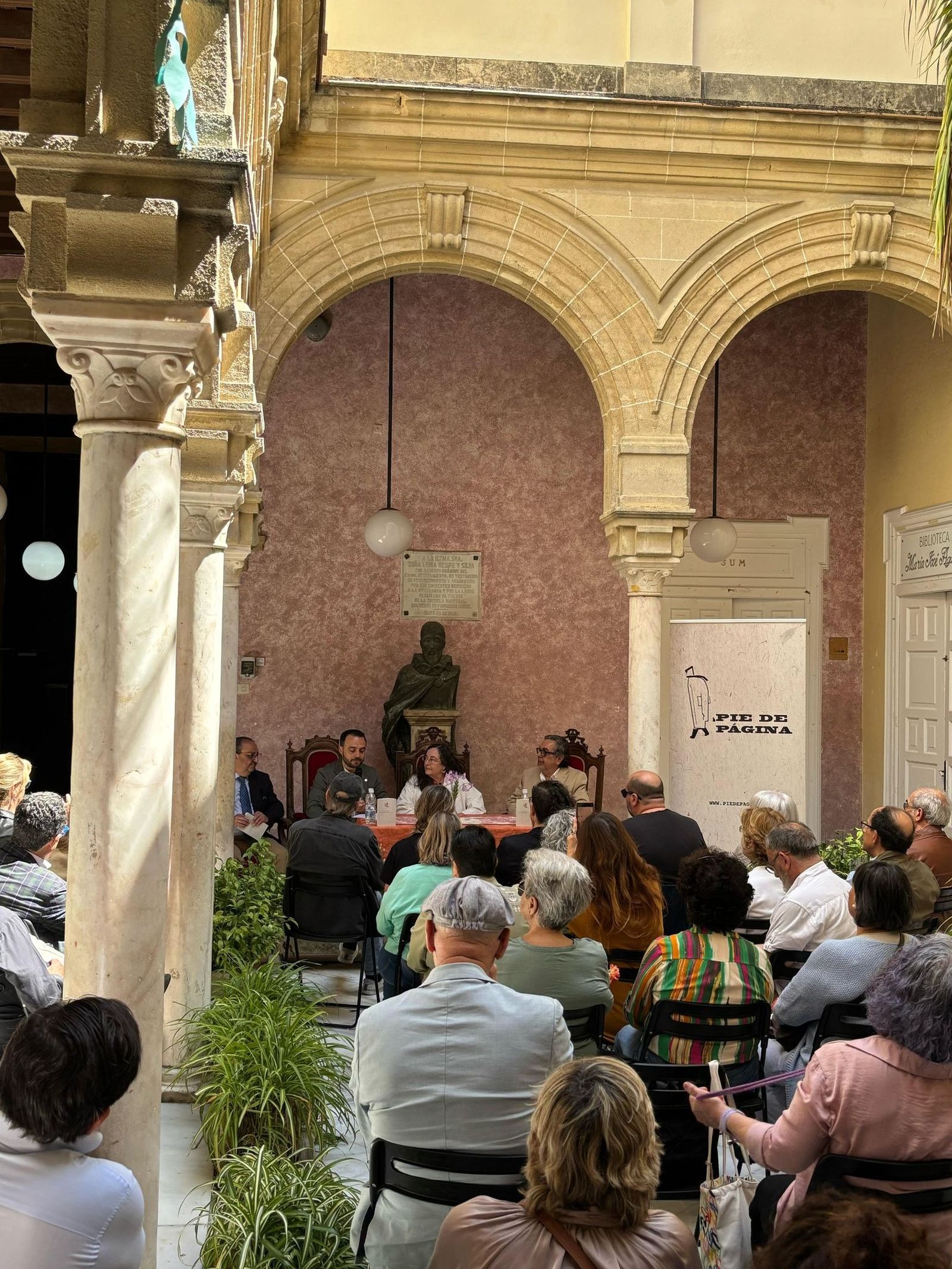 Celebración del acto en el colegio Miguel de Cervantes de Jerez.