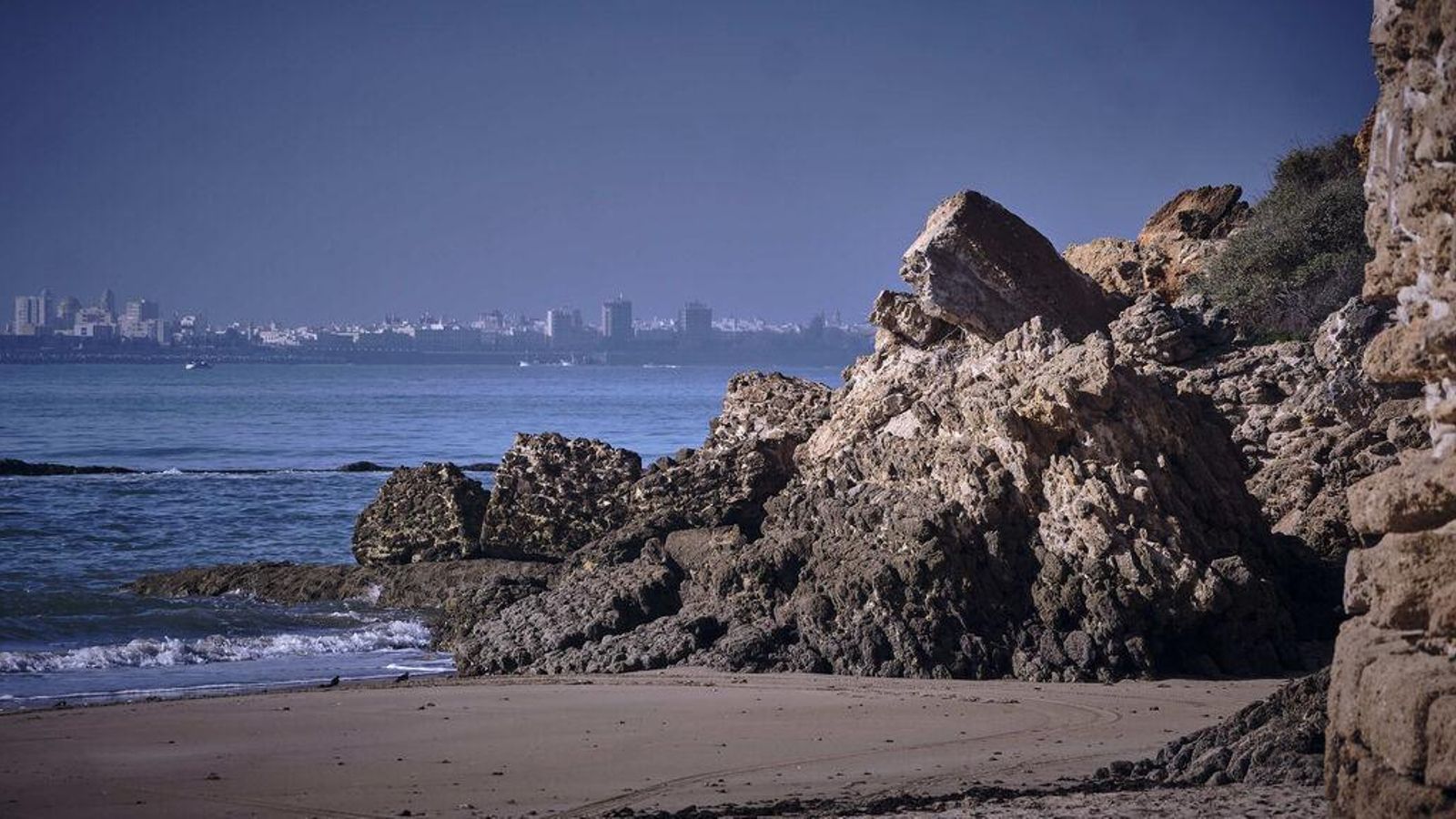 Una parte de la playa de La Muralla