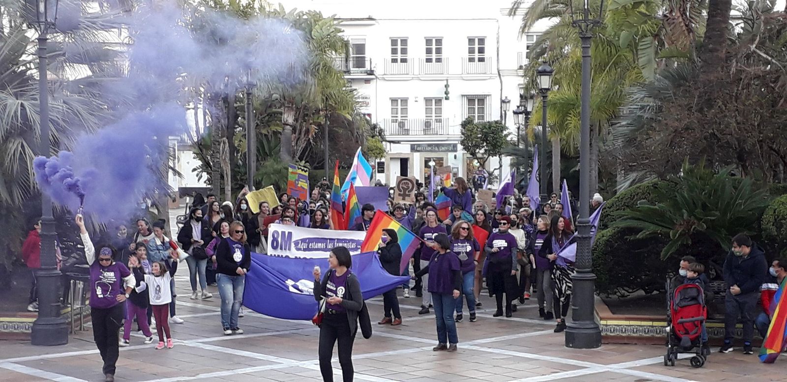 Una imagen de archivo de una marcha por el 8-M en El Puerto.