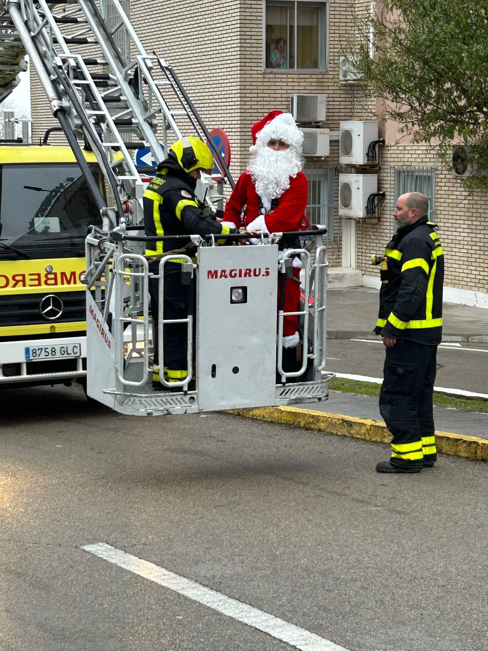 WhatsApp Image 2025-12-25 at 10.52.01 (2)