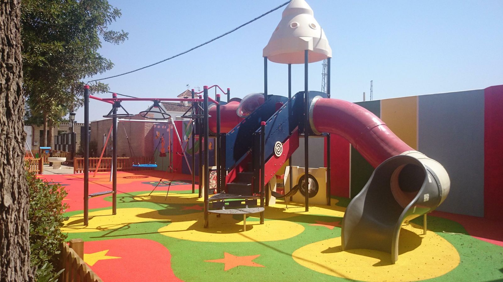 Nuevos parques infantiles tienen juegos pensados para todos los públicos