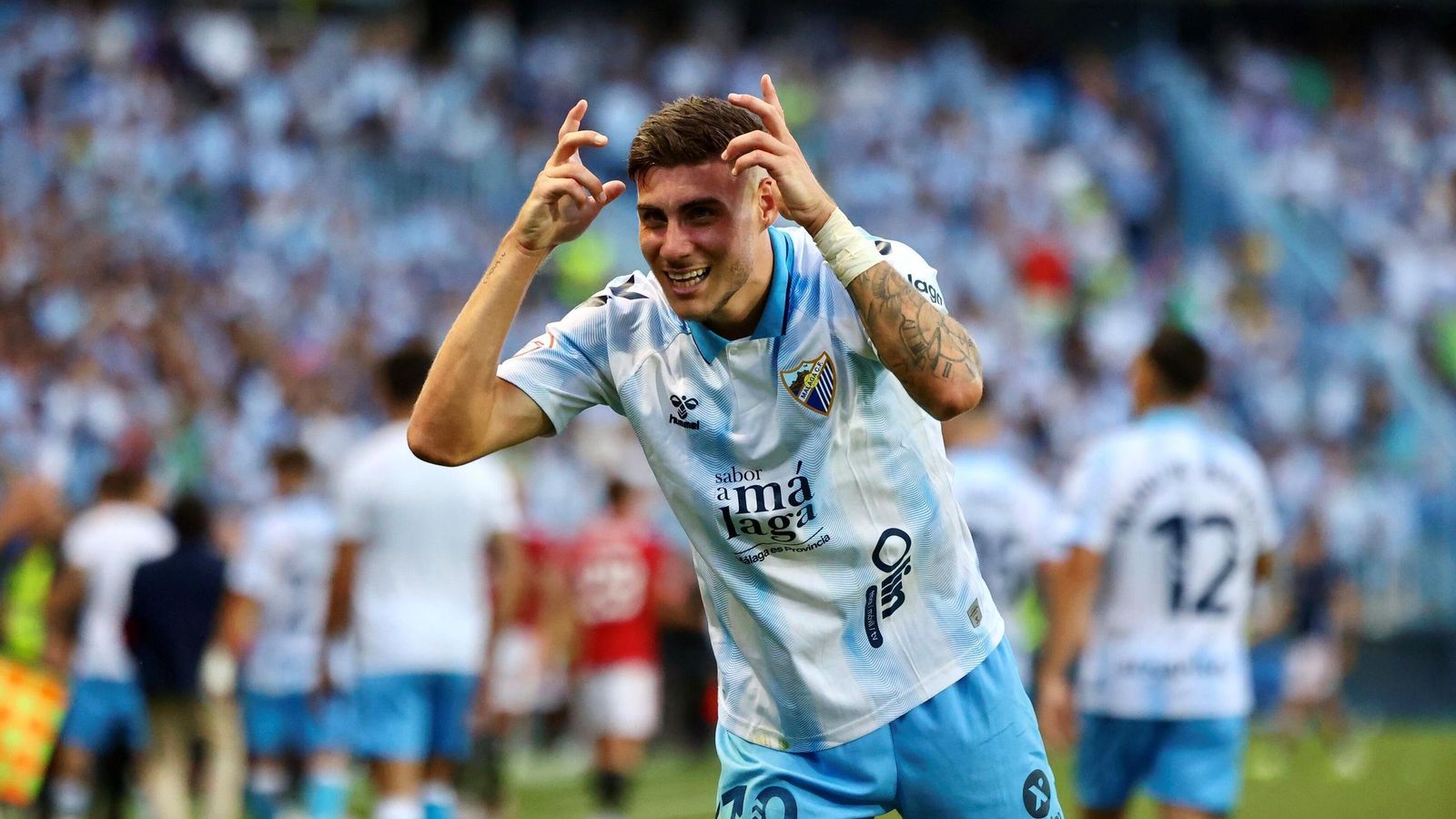 Roberto, su paso por el Málaga CF en fotos