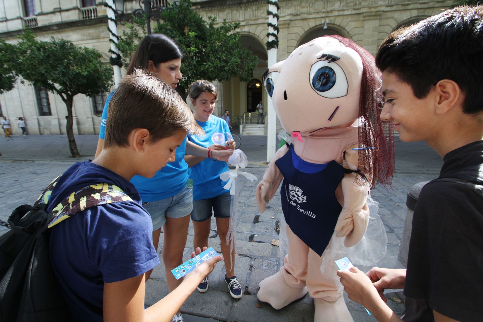 La tortuga Chelo del Acuario de Sevilla da comienzo a una acción de concienciación para difundir la cultura oceánica