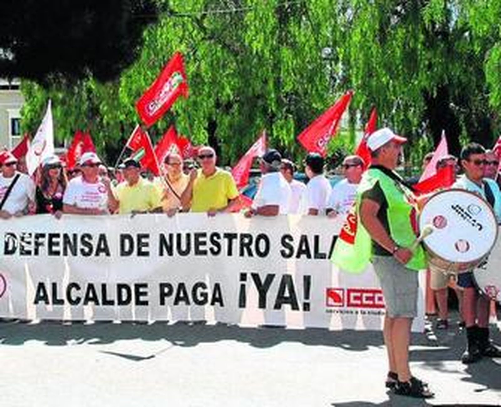 La cabeza de la manifestación, ayer en las calles de Barbate.