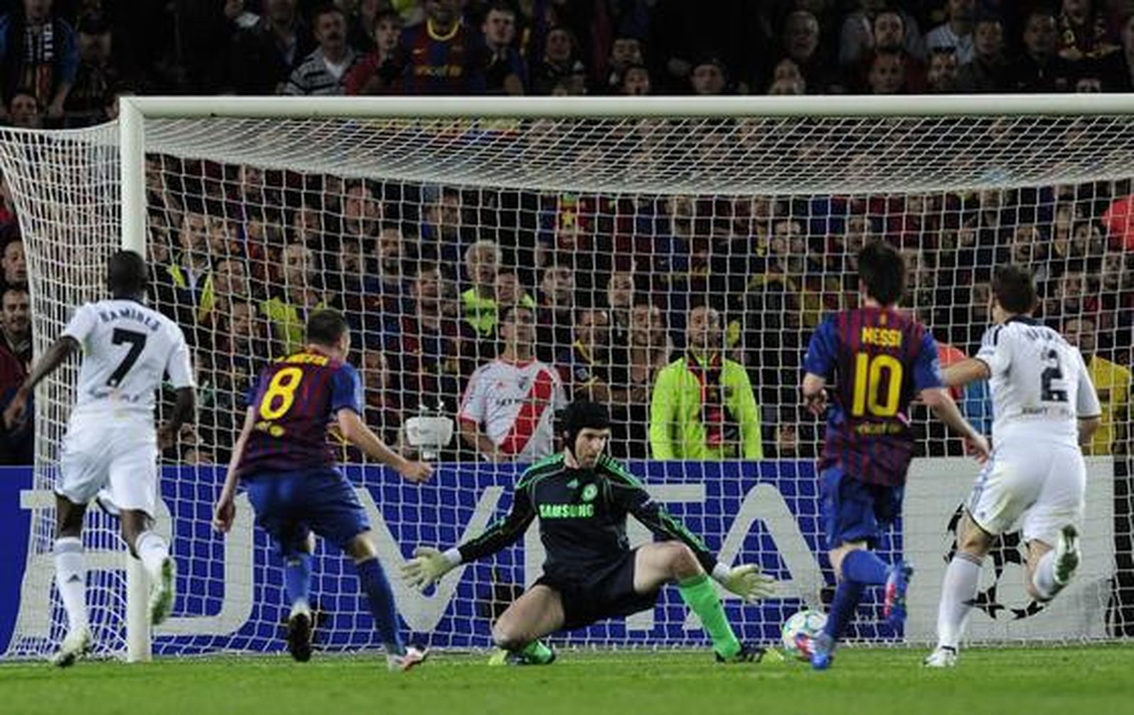 El Barcelona cae eliminado de la 'Champions' en semifinales ante el Chelsea (2-2). / AFP