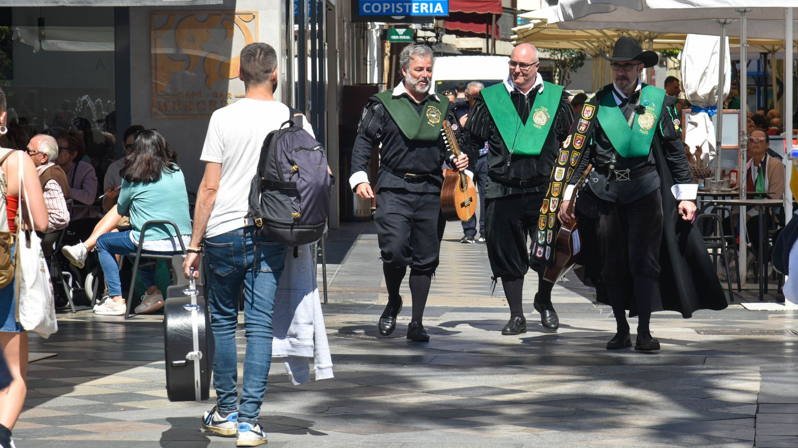 Fotos del pasacalles del X Certamen Internacional de Tunas Ciudad de Algeciras