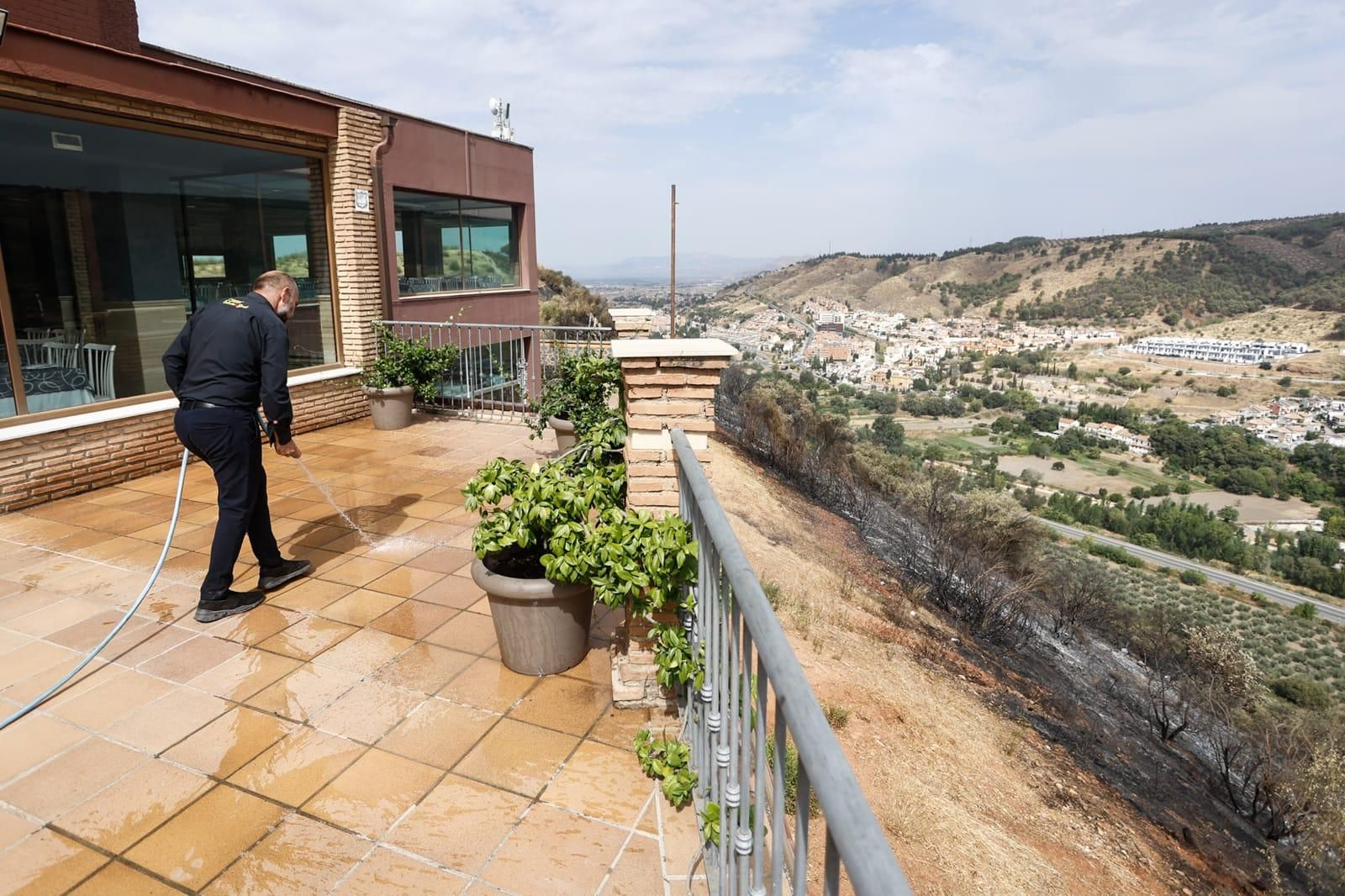 Las imágenes de la Fuente de la Bicha de Granada tras las llamas