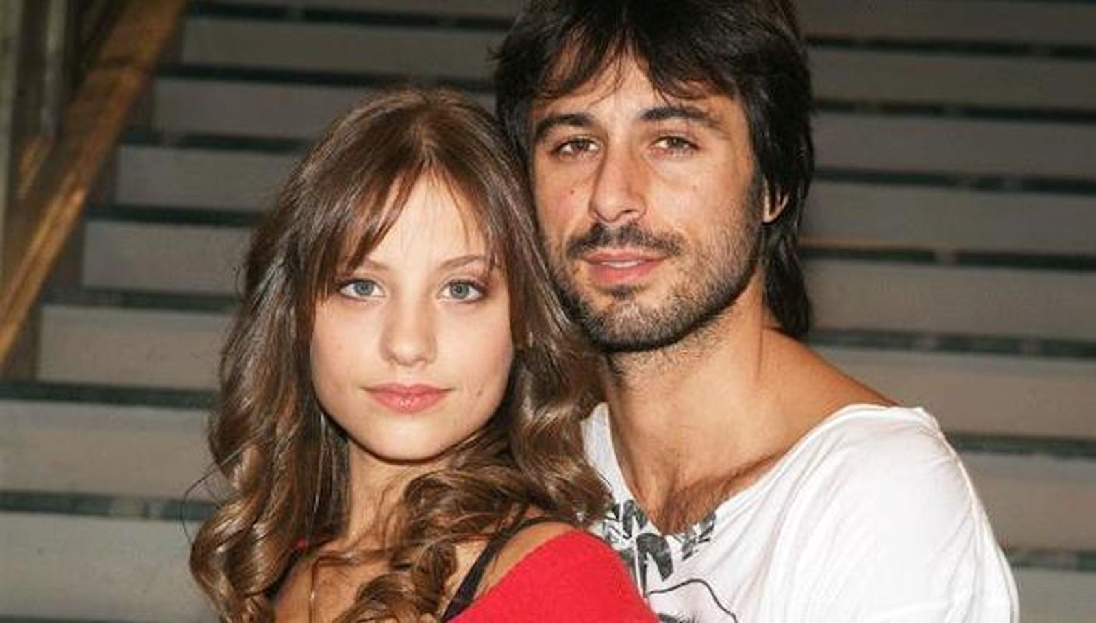 Michelle Jenner y Hugo Silva en la primera temporada de 'Los hombres de Paco'