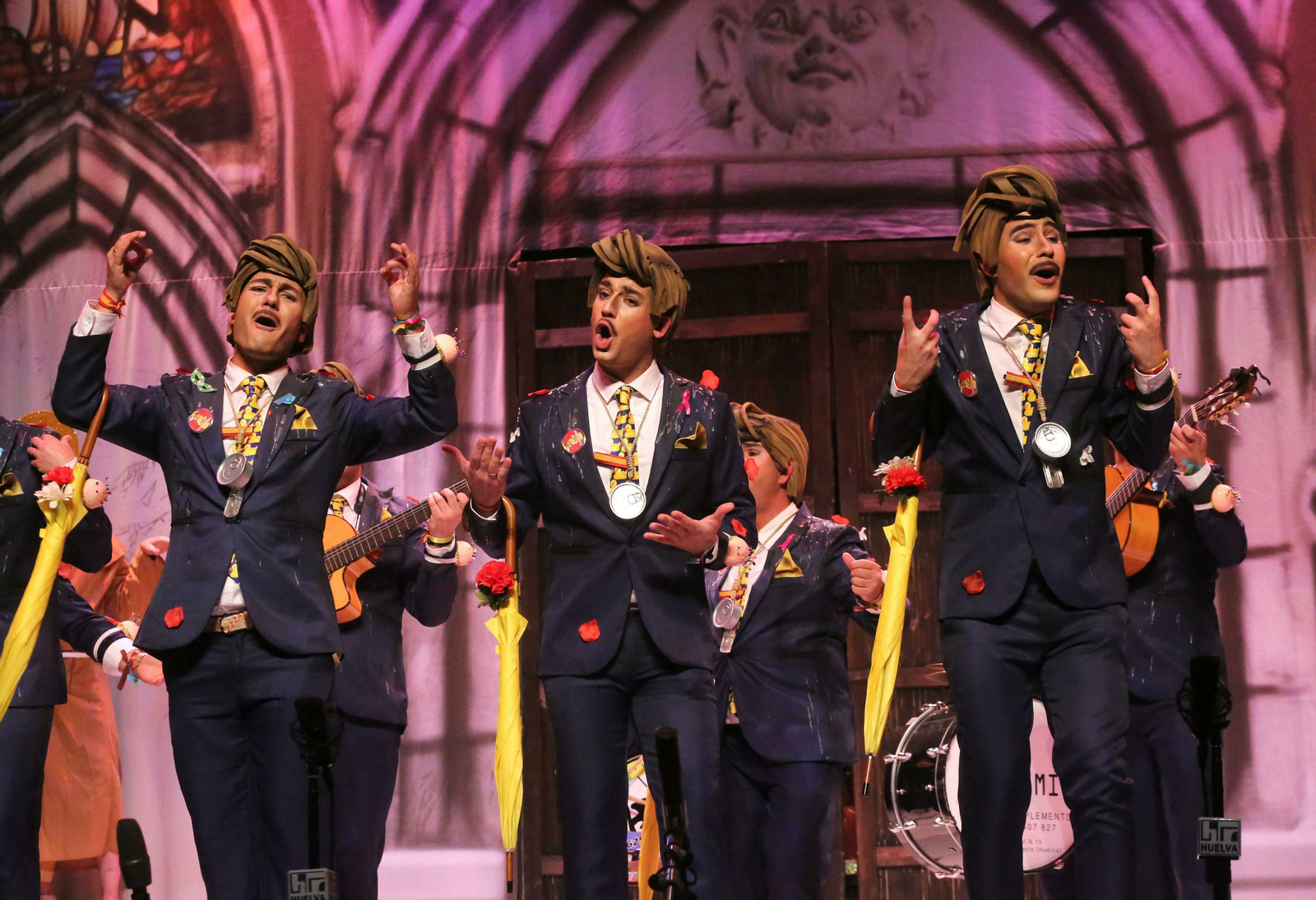 Los que pasan el quinario.