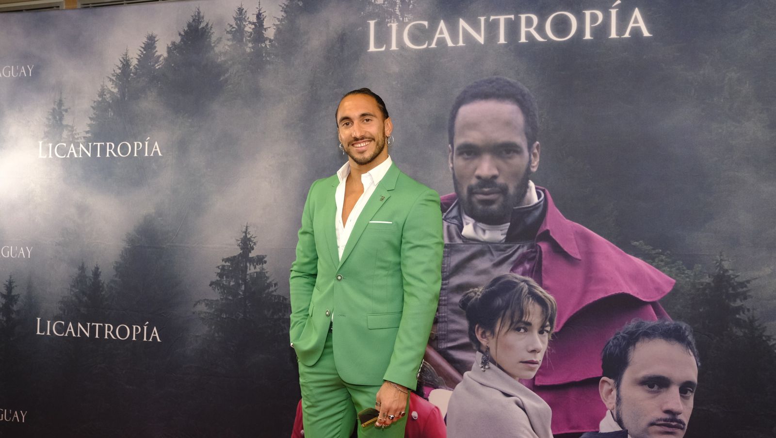 Imágenes del estreno en Almería de la película Licantropía