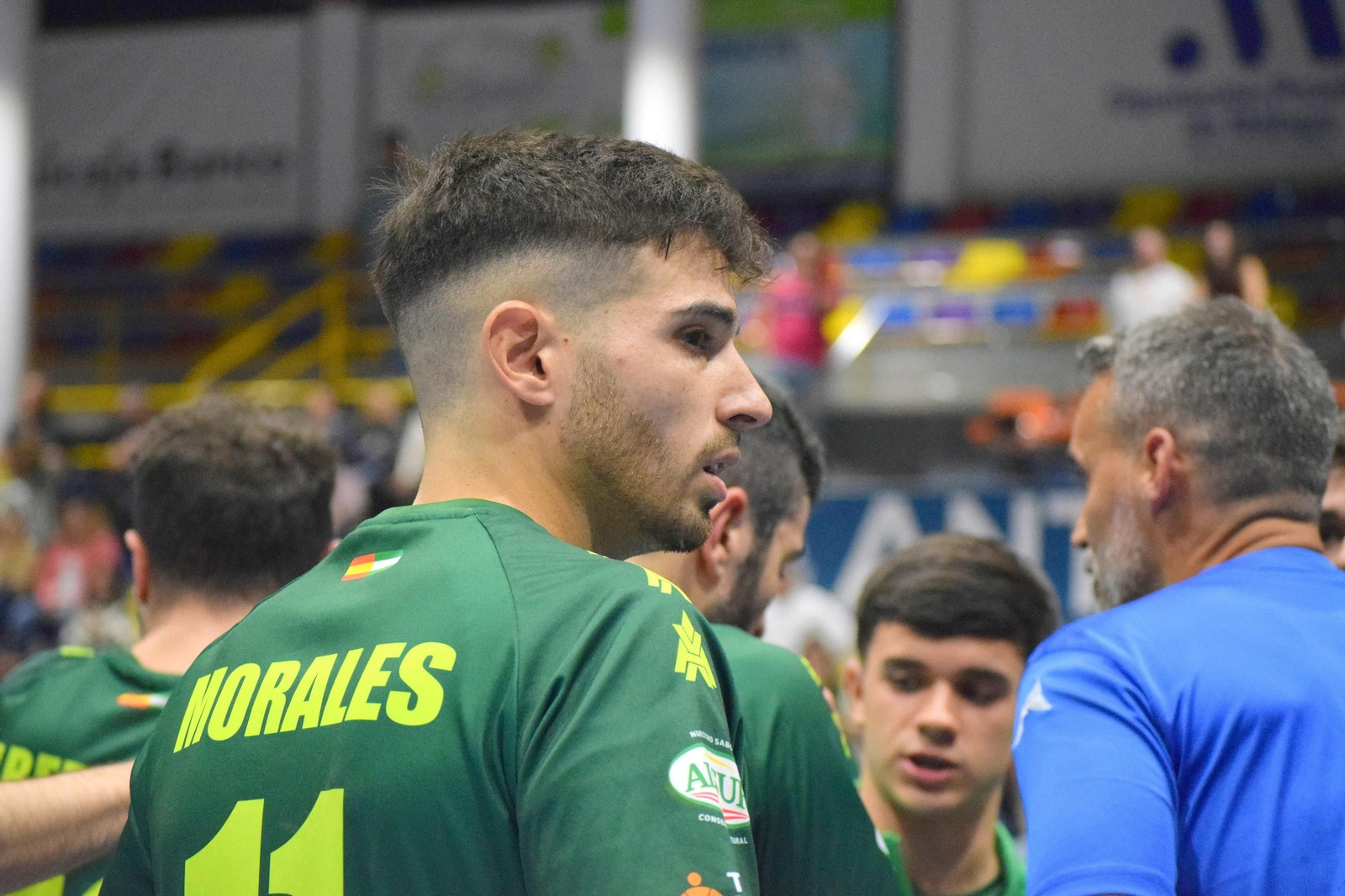 El Antequera, en un tiempo muerto.