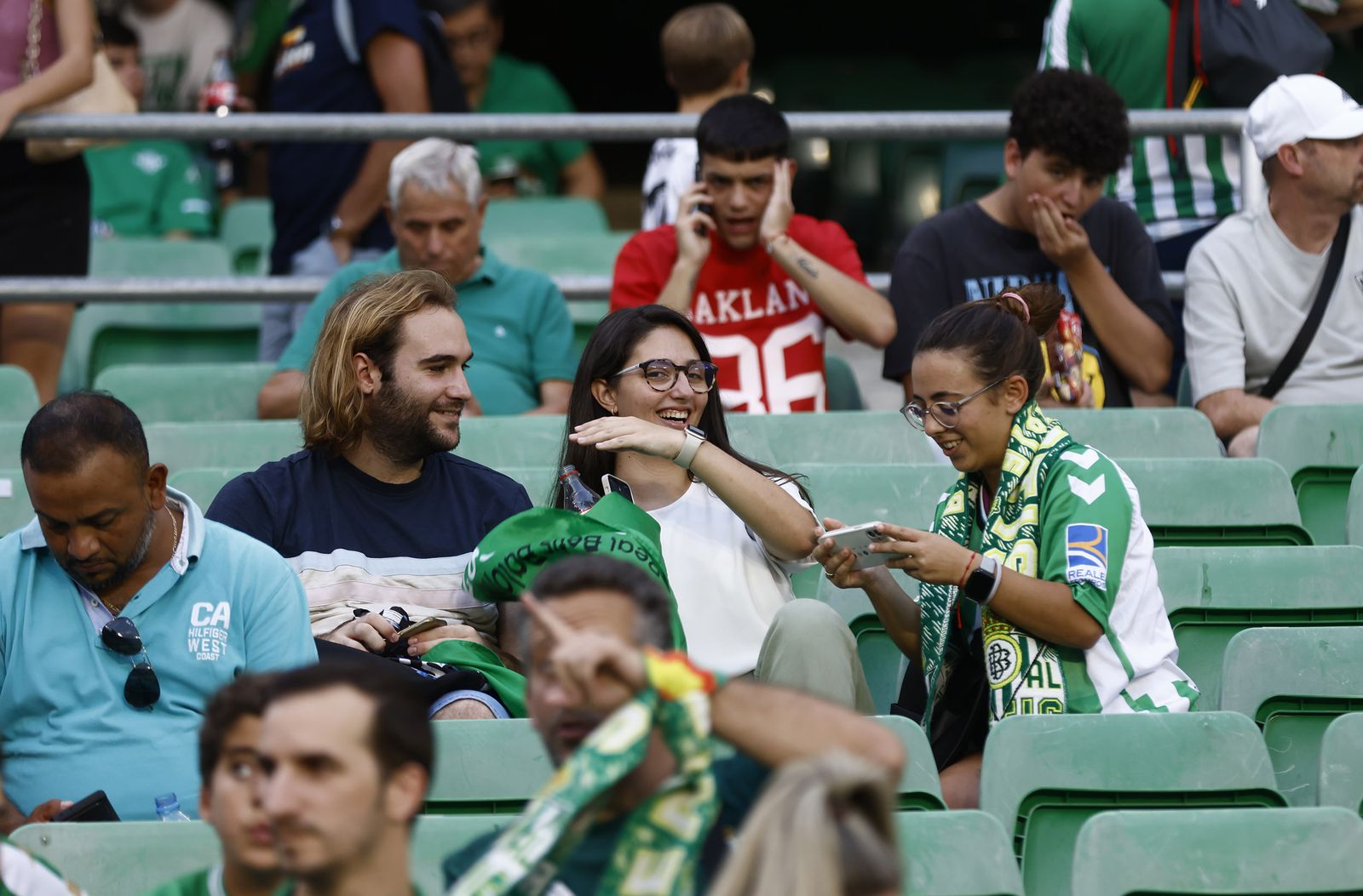 Búscate en las fotos del partido Betis-Villarreal