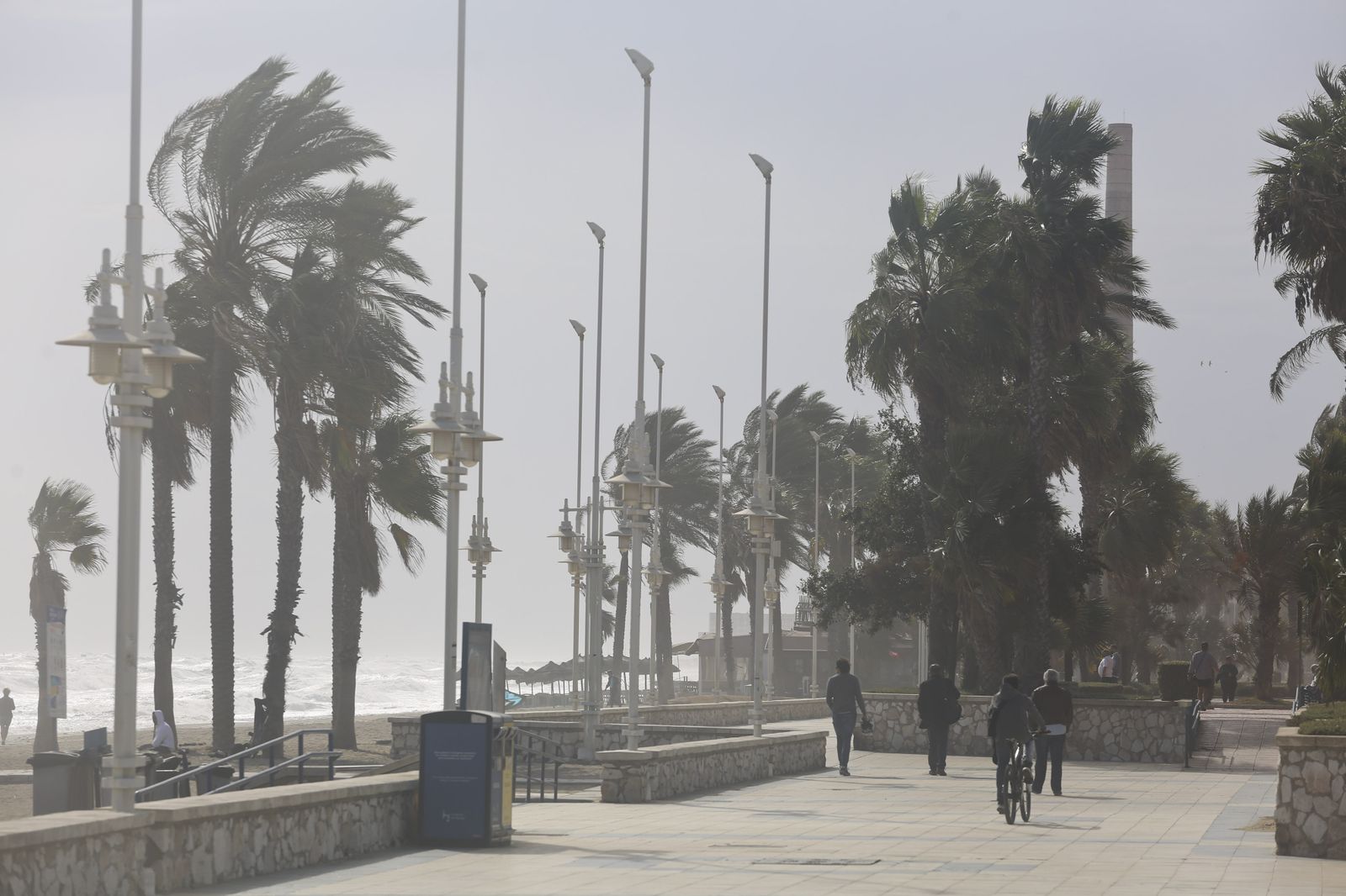 Fotos del temporal de levante en la costa de Málaga
