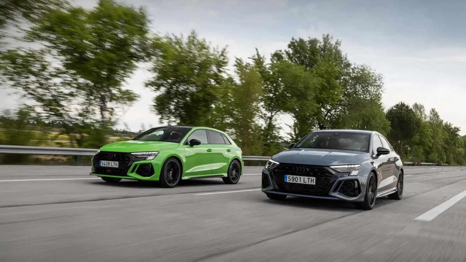 Los últimos en llegar a la familia RS son los dos RS 3, con carrocerías de cinco o cuatro puertas y el motor 2.5 TFSI de 400 CV.