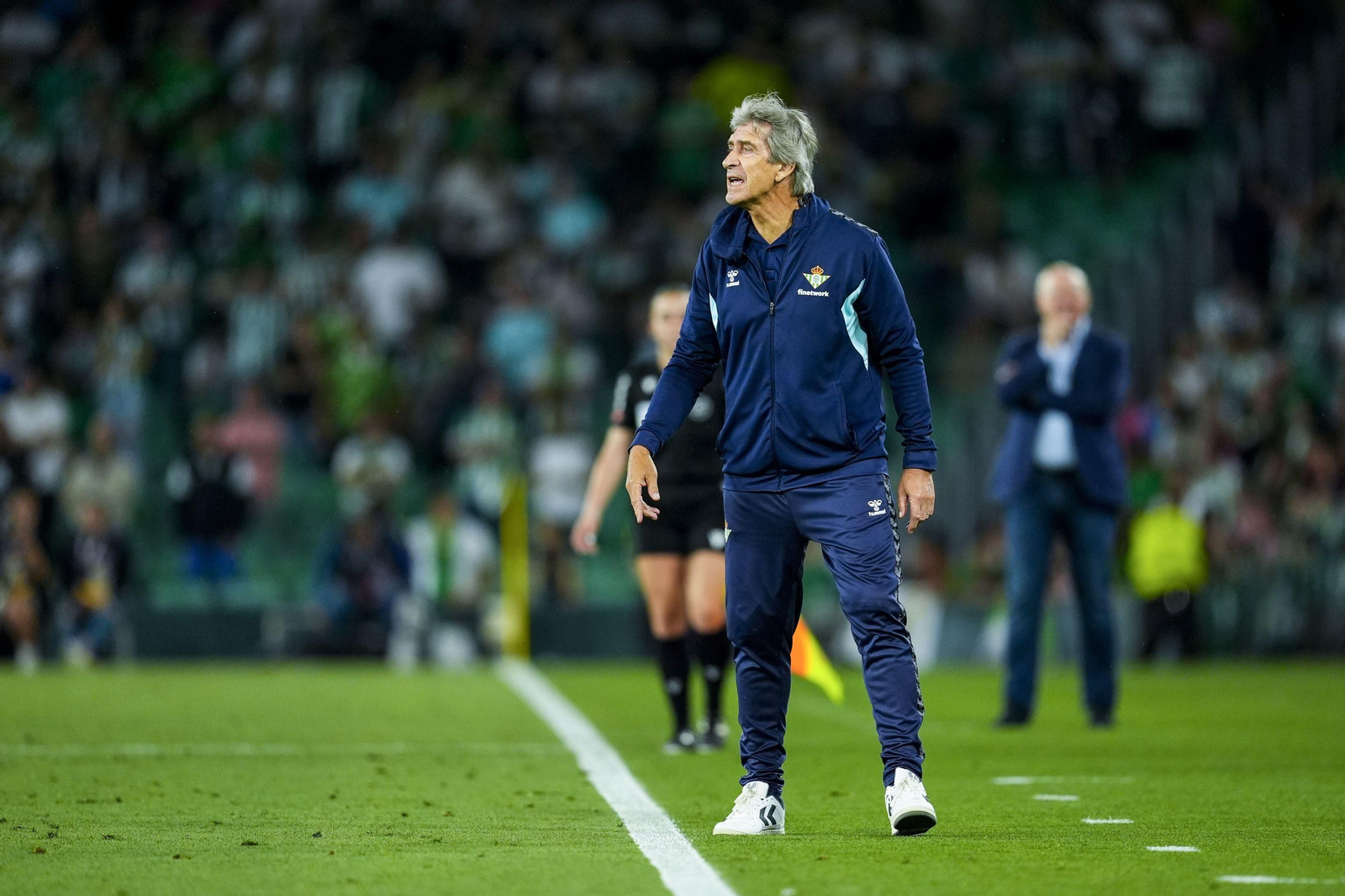 Pellegrini, en un momento del encuentro ante el Almería.