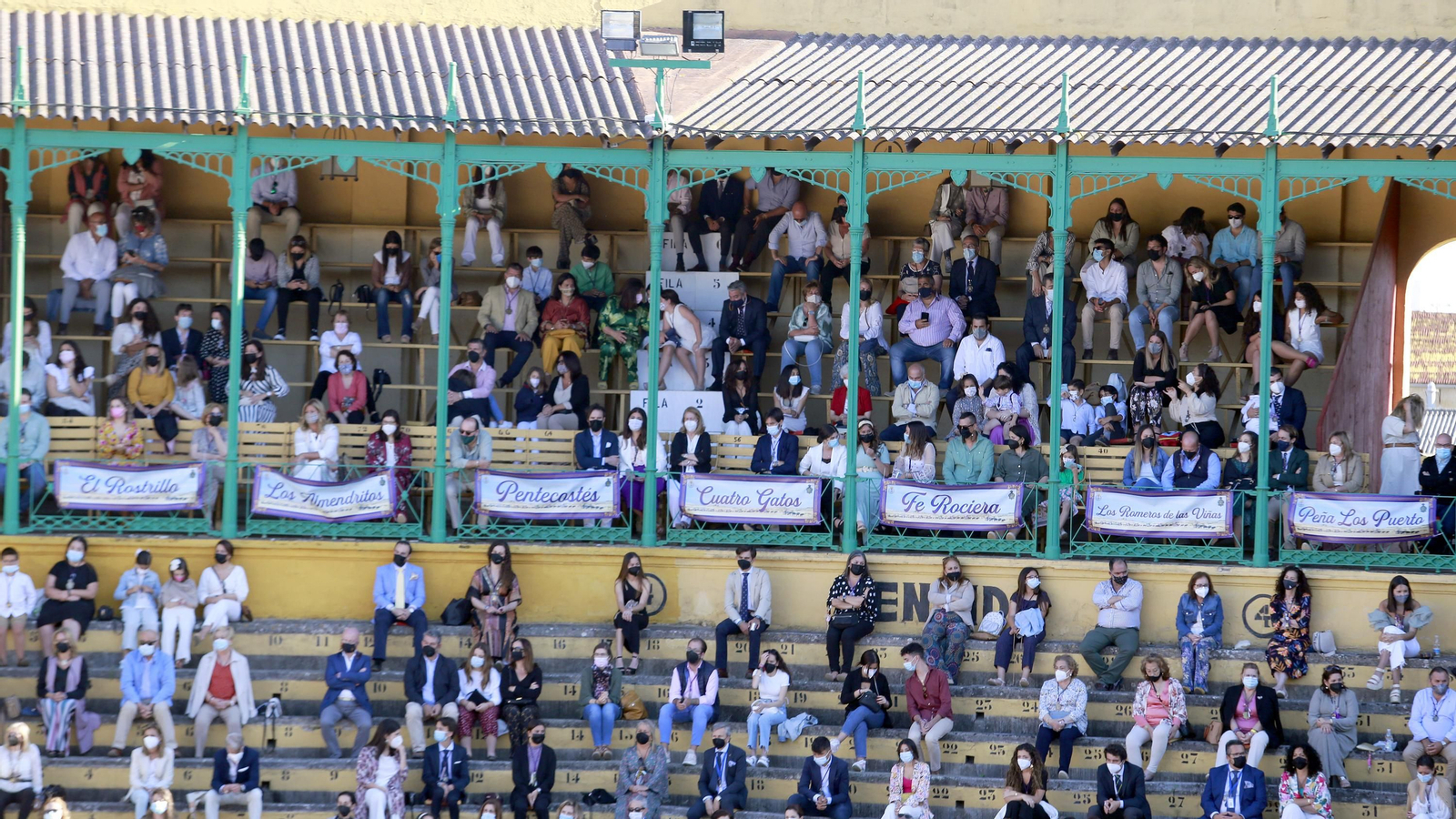 Imágenes de la Misa de Pentecostés en la Plaza de Toros de Jerez
