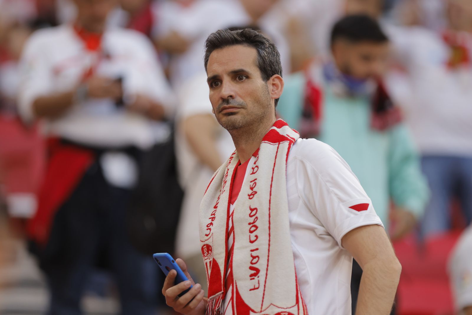 Búscate en las fotos del Sevilla-Roma