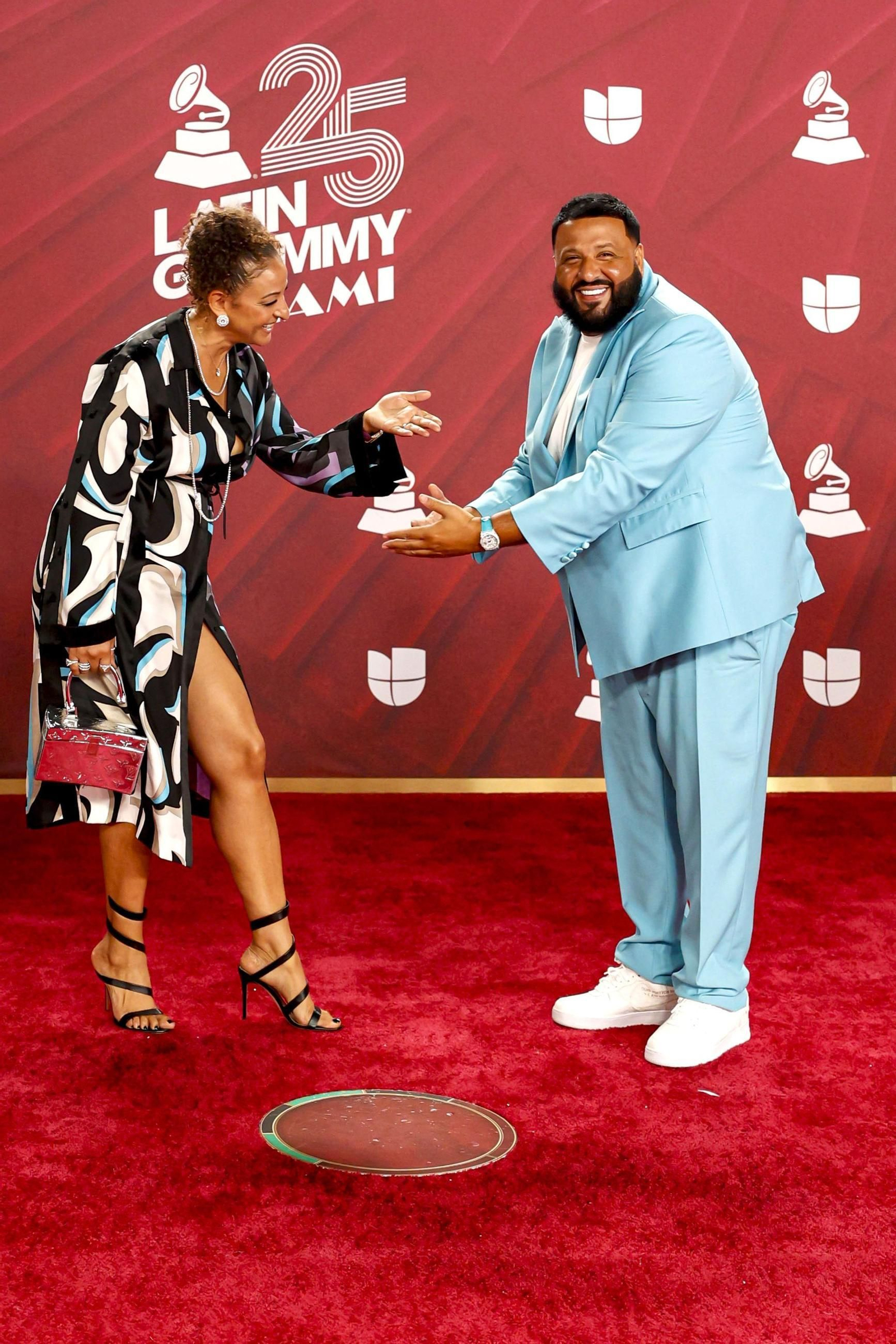 Todos los famosos, tendencias y curiosidades en la alfombra roja de la 25 edición de los Grammy Latinos