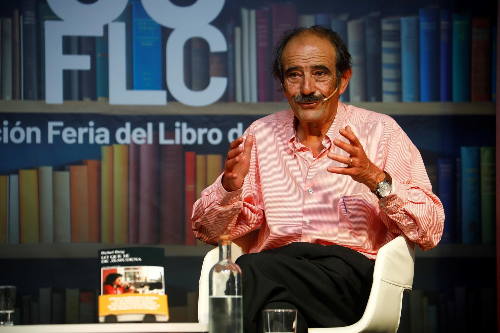 Rafael Reig, durante su participación en la Feria del Libro de Córdoba.