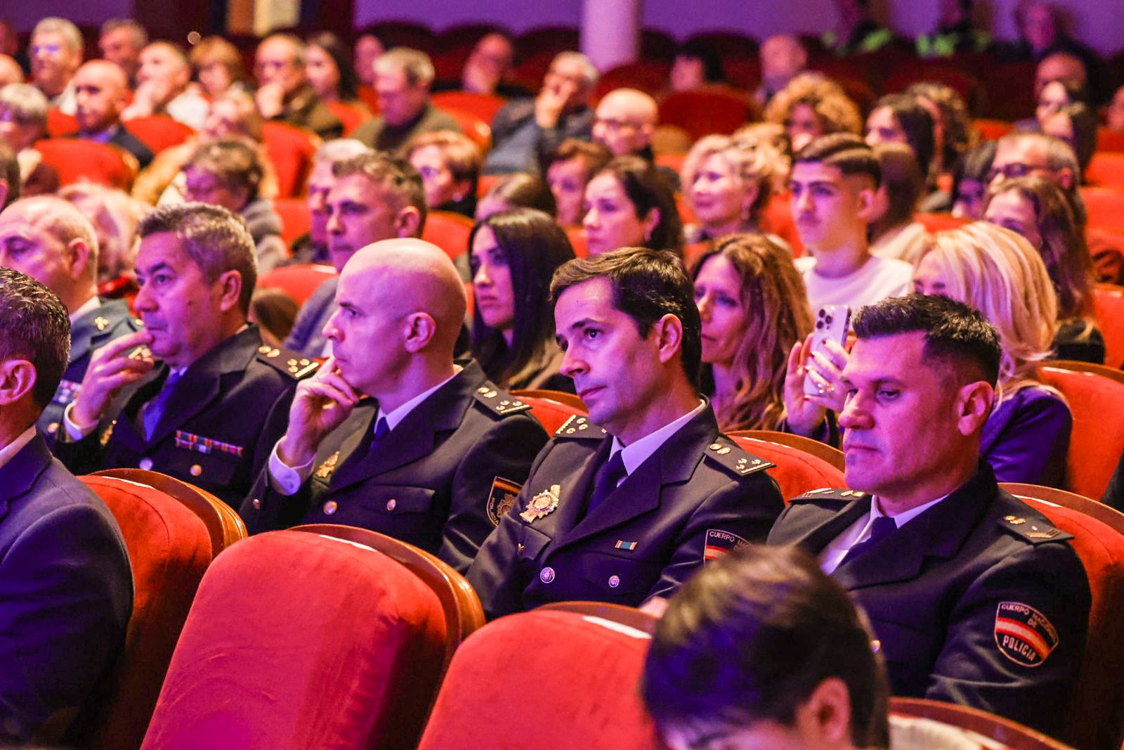 Fotografías de la entrega de honores y distinciones del Día de la Policía Local