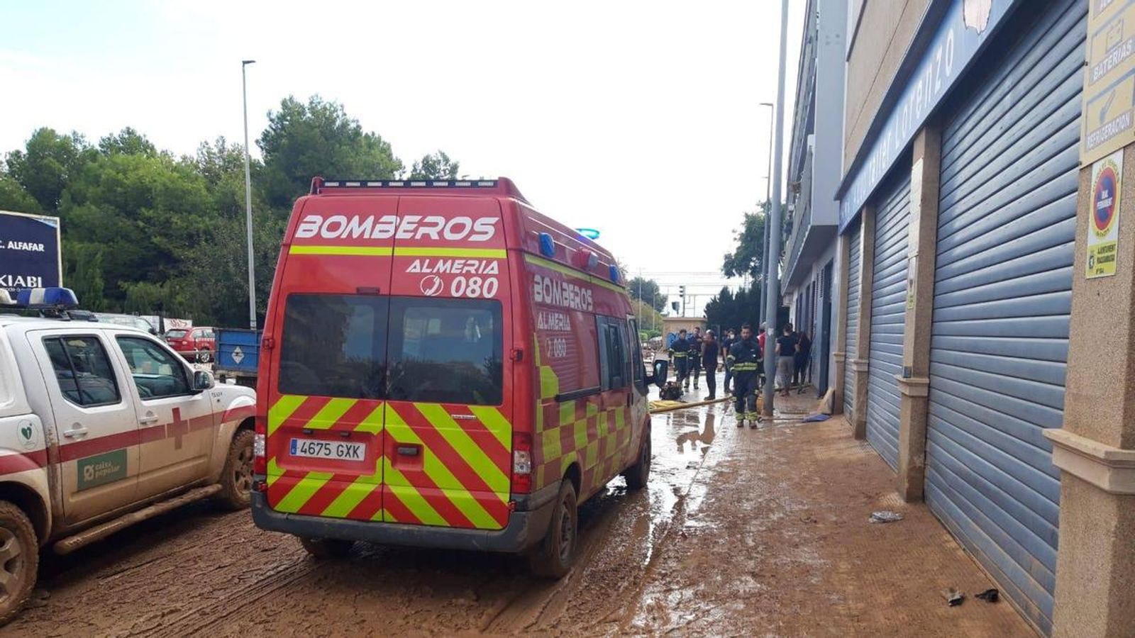 Las imágenes de los almerienses desplazados a la zona cero de Valencia