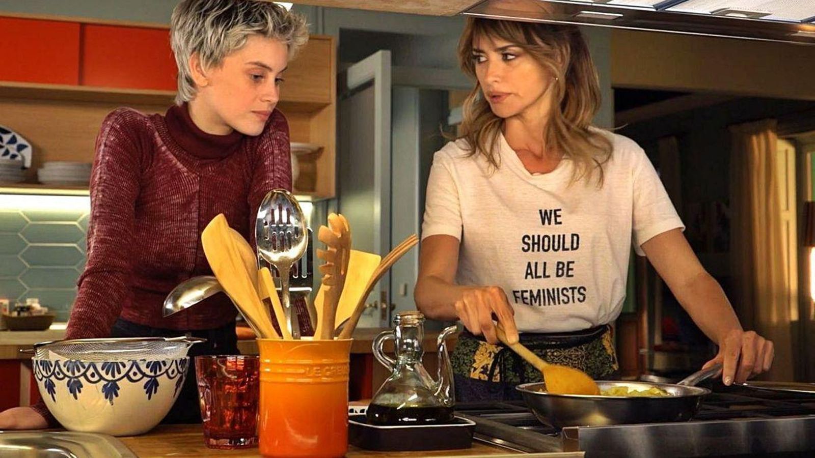 Milena Smit con Penélope Cruz