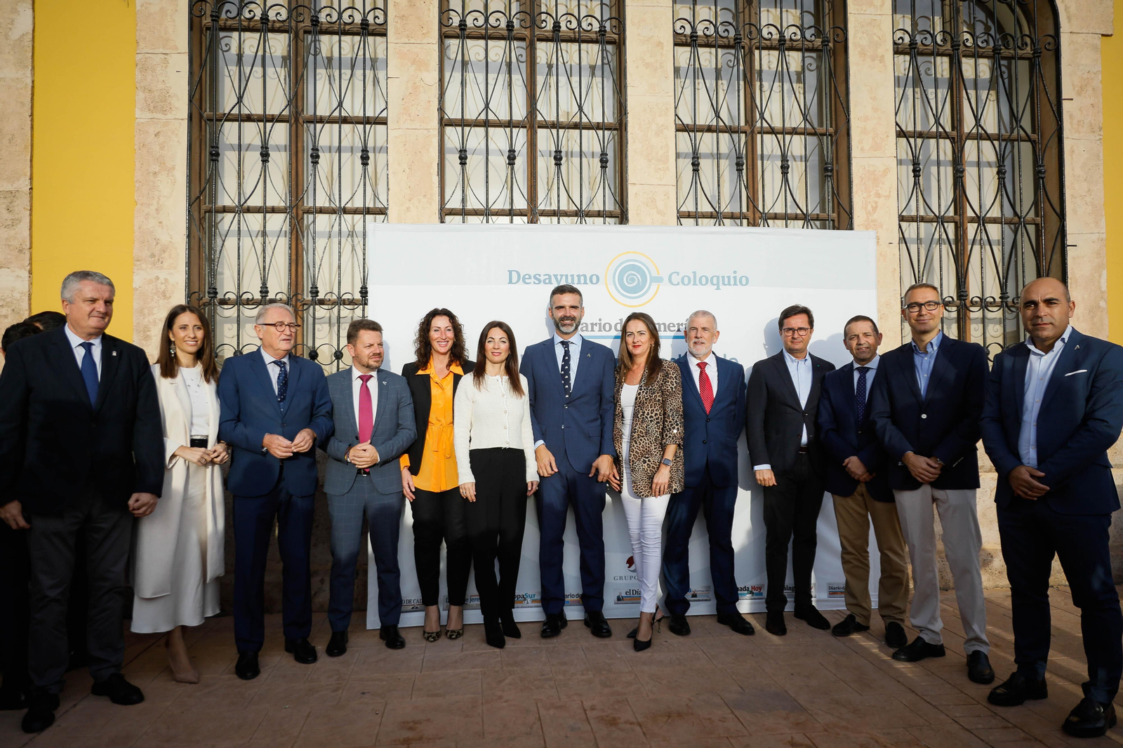 Imágenes del desayuno informativo