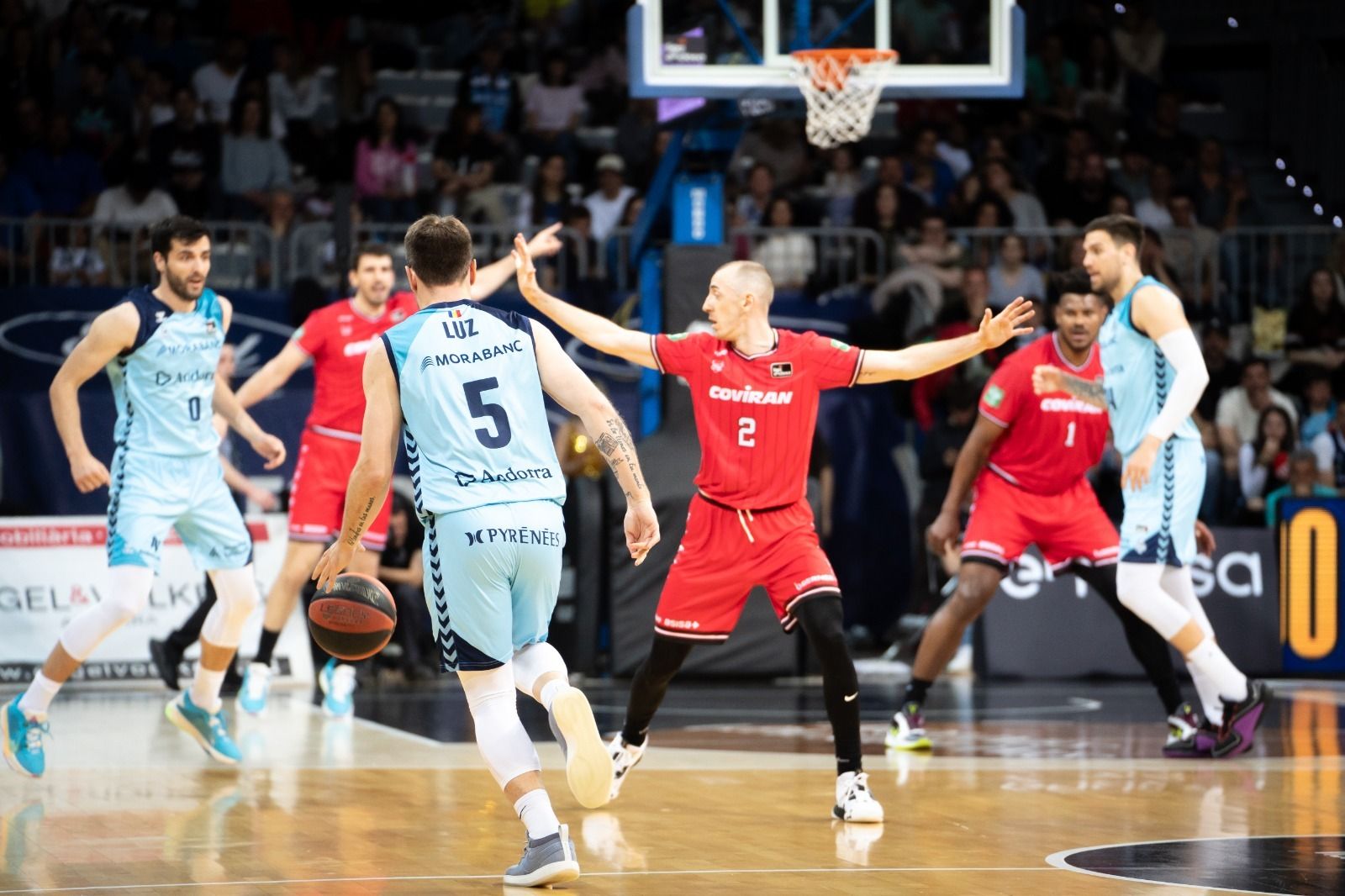 Las imágenes del partido entre Andorra y Covirán Granada