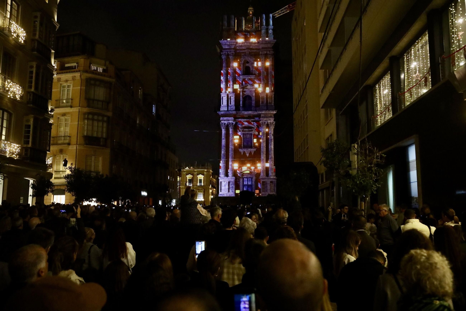 El 'video mapping' navideño de la Catedral de Málaga, en fotos