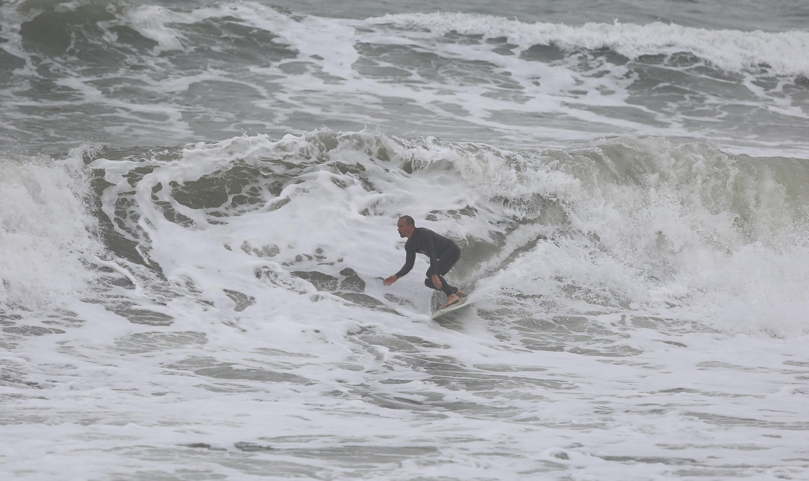 Las fotos del temporal en las playas de Málaga