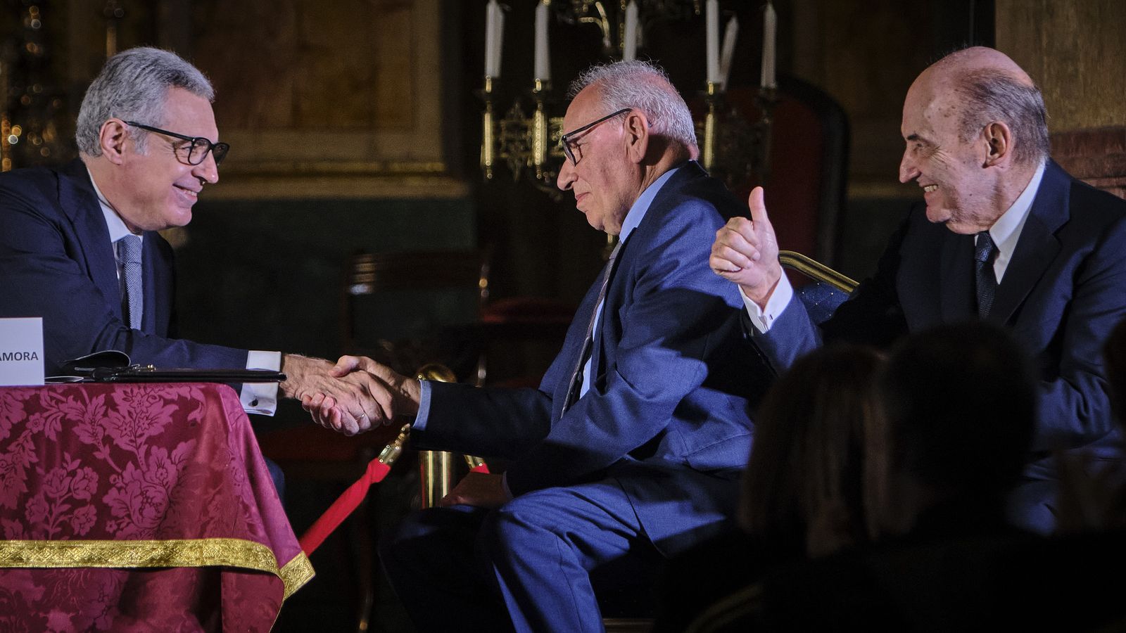 El Colegio de Abogados entrega el Premio Pérez Llorca a Alfonso Guerra en el Oratorio de San Felipe