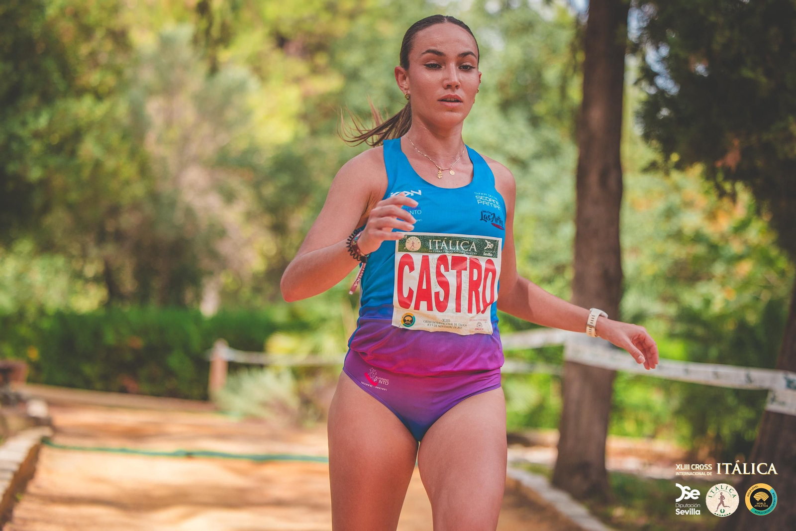 Búscate en las fotos del Cross de Itálica 2025 | 11