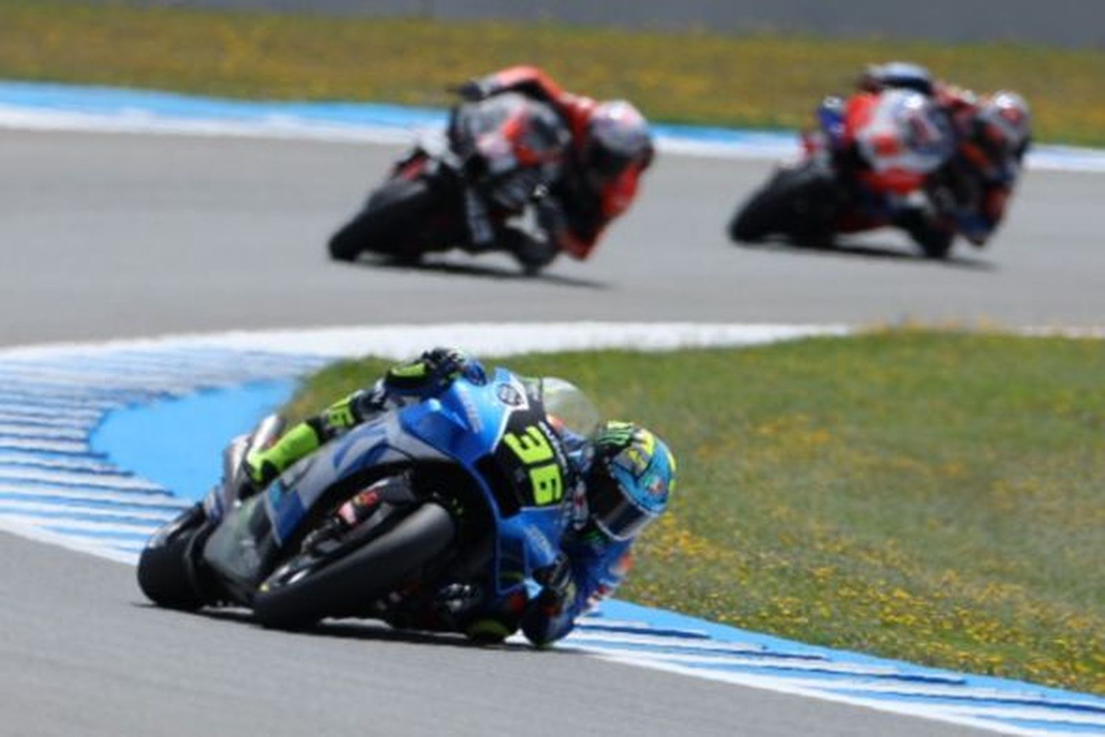 Joan Mir se ha quejado del estado de la pista.