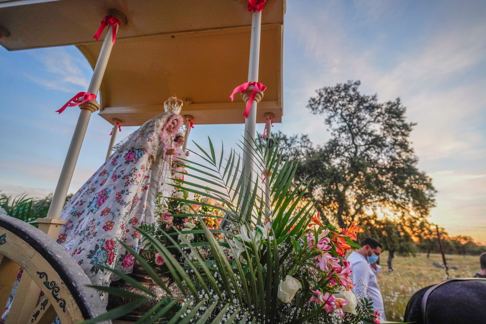 La llevada de la Virgen de Luna al santuario de La Jara, en fotografías