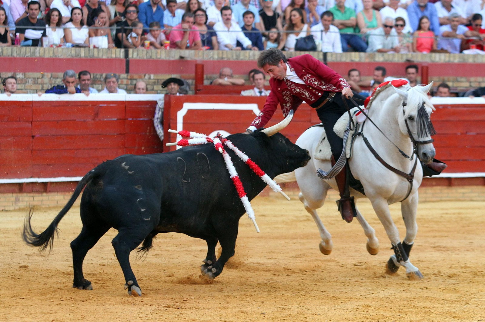 Imágenes de la corrida de rejones de Pablo Hermoso de Mendoza, Andrés Romero y Lea Vicens.