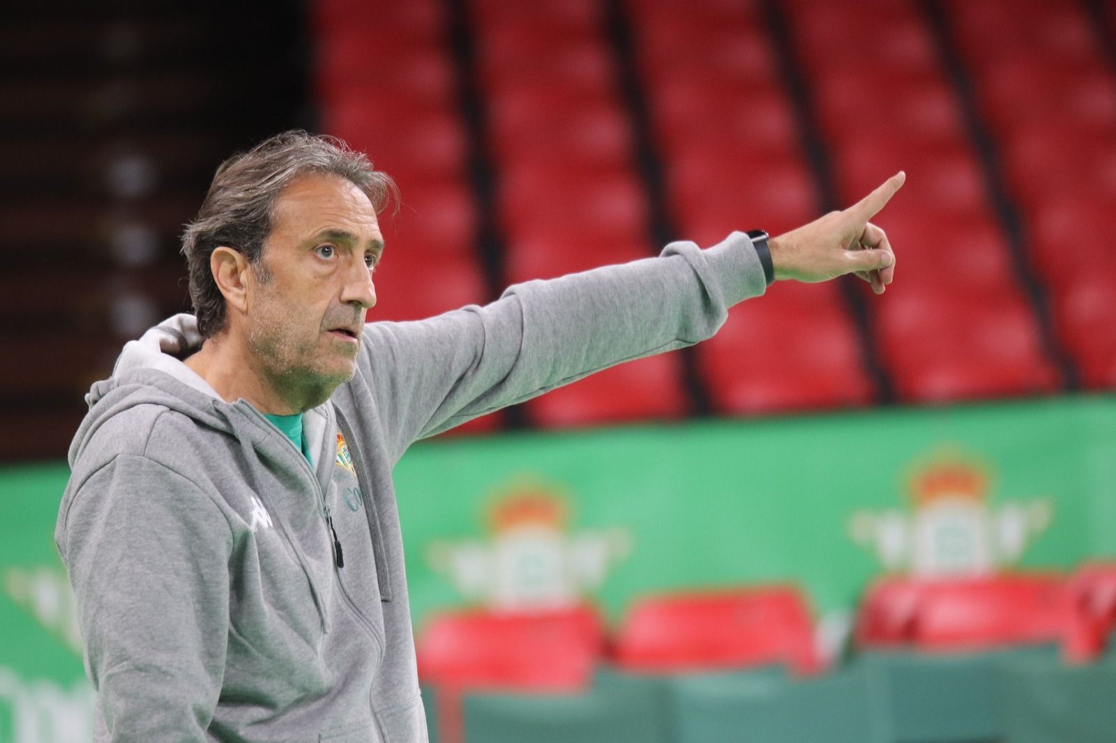 Luis Casimiro, durante un entrenamiento del Coosur Betis.