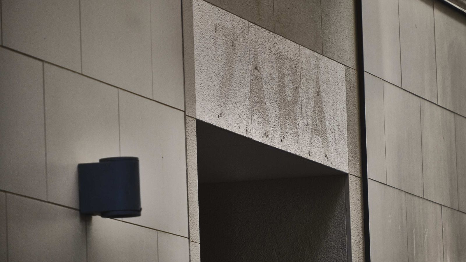 Tienda de Zara, ya cerrada, en la calle Columela.